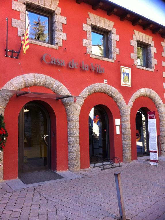 Hotel Hostal Ruso Sc Llivia Exterior foto